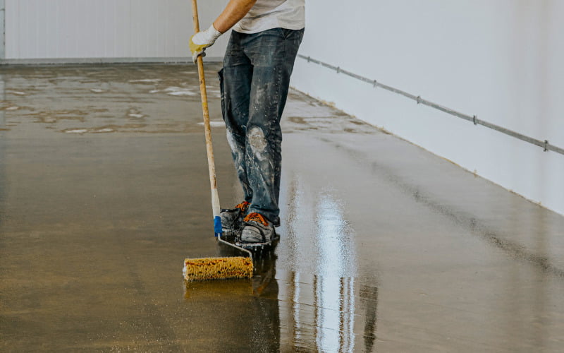 Thi công sơn epoxy tầng hầm